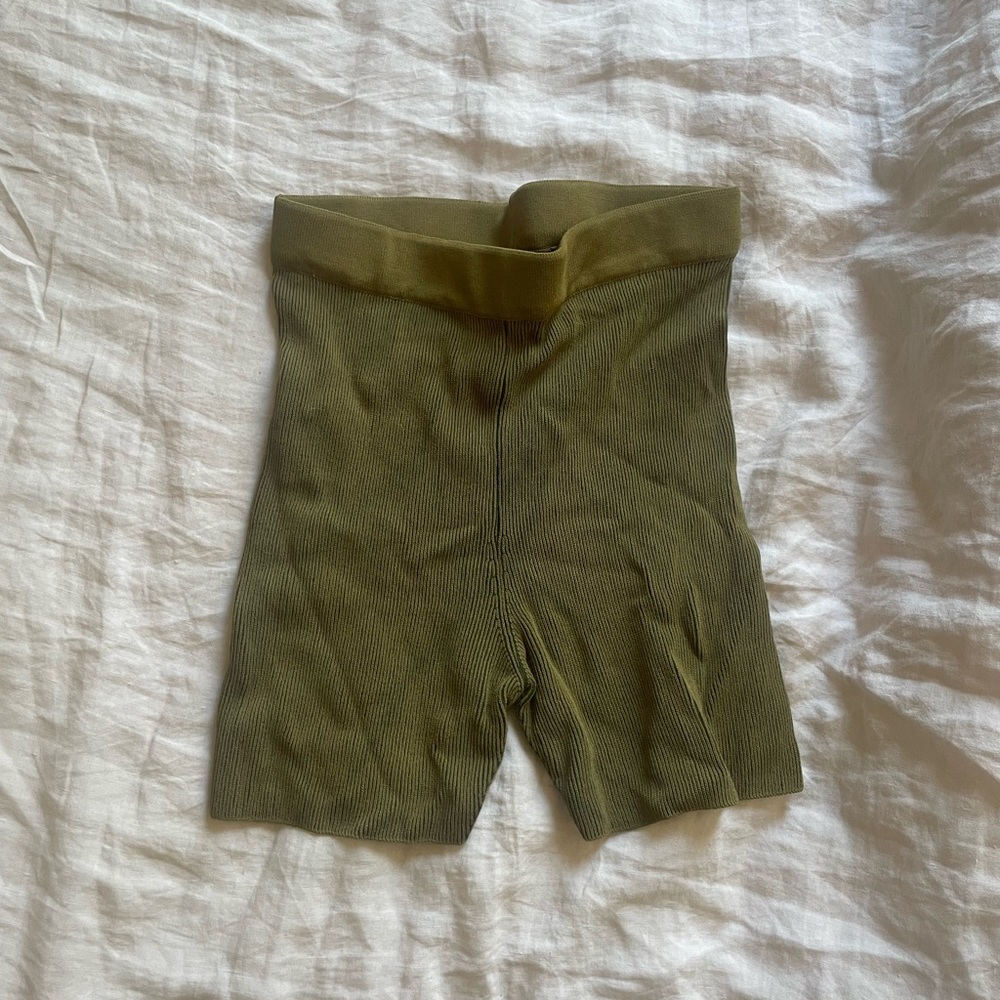 Jacquemus Khaki La Montagne 'Le Short Arancia' Shorts